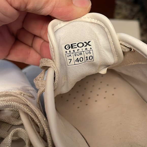 Geox D Ottoya,Women's sneakers Geox D OTTAYA,understated glam,worn a few times. - Picture 5 of 9